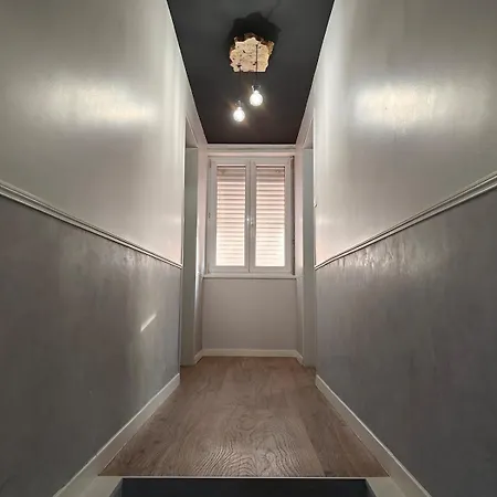 Maison Familiale Avec Exterieur